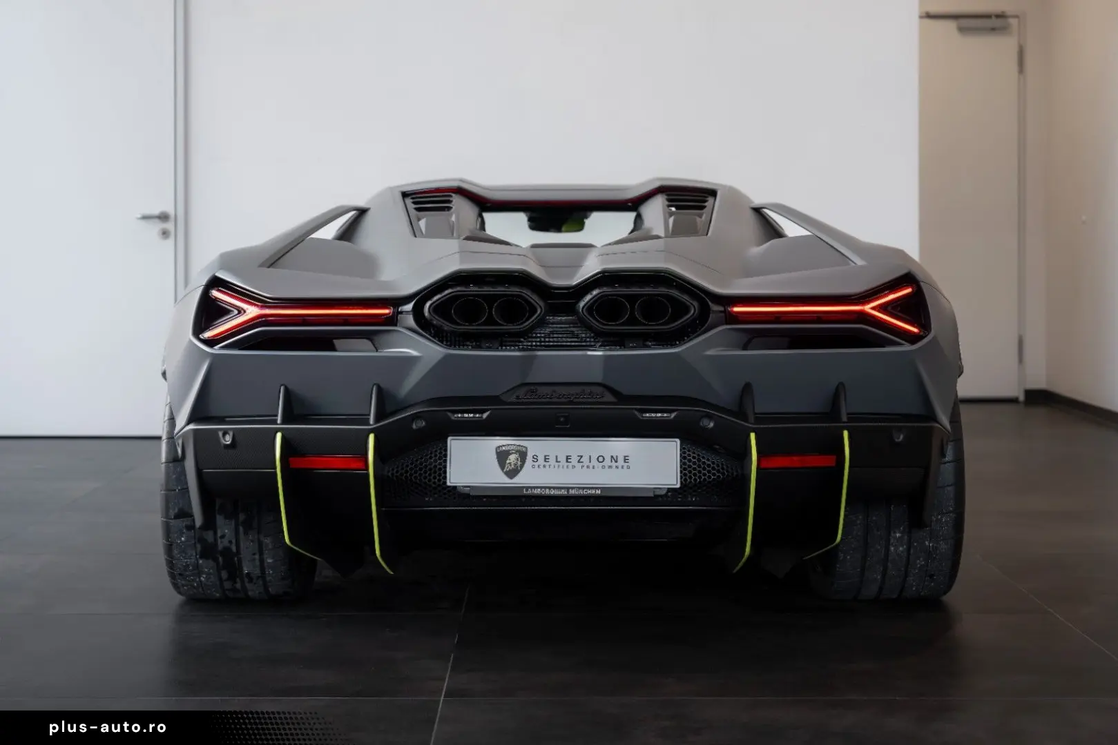 LAMBORGHINI Revuelto 6.5 V12 HPEV