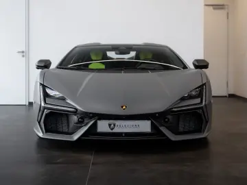 LAMBORGHINI Revuelto 6.5 V12 HPEV