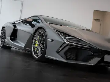 LAMBORGHINI Revuelto 6.5 V12 HPEV