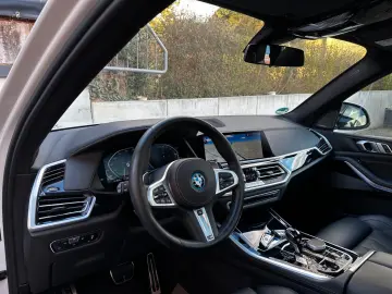 BMW X5 xDr45e M Sport PANO AHK AdapLED ACC H&K 360