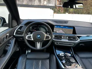 BMW X5 xDr45e M Sport PANO AHK AdapLED ACC H&K 360