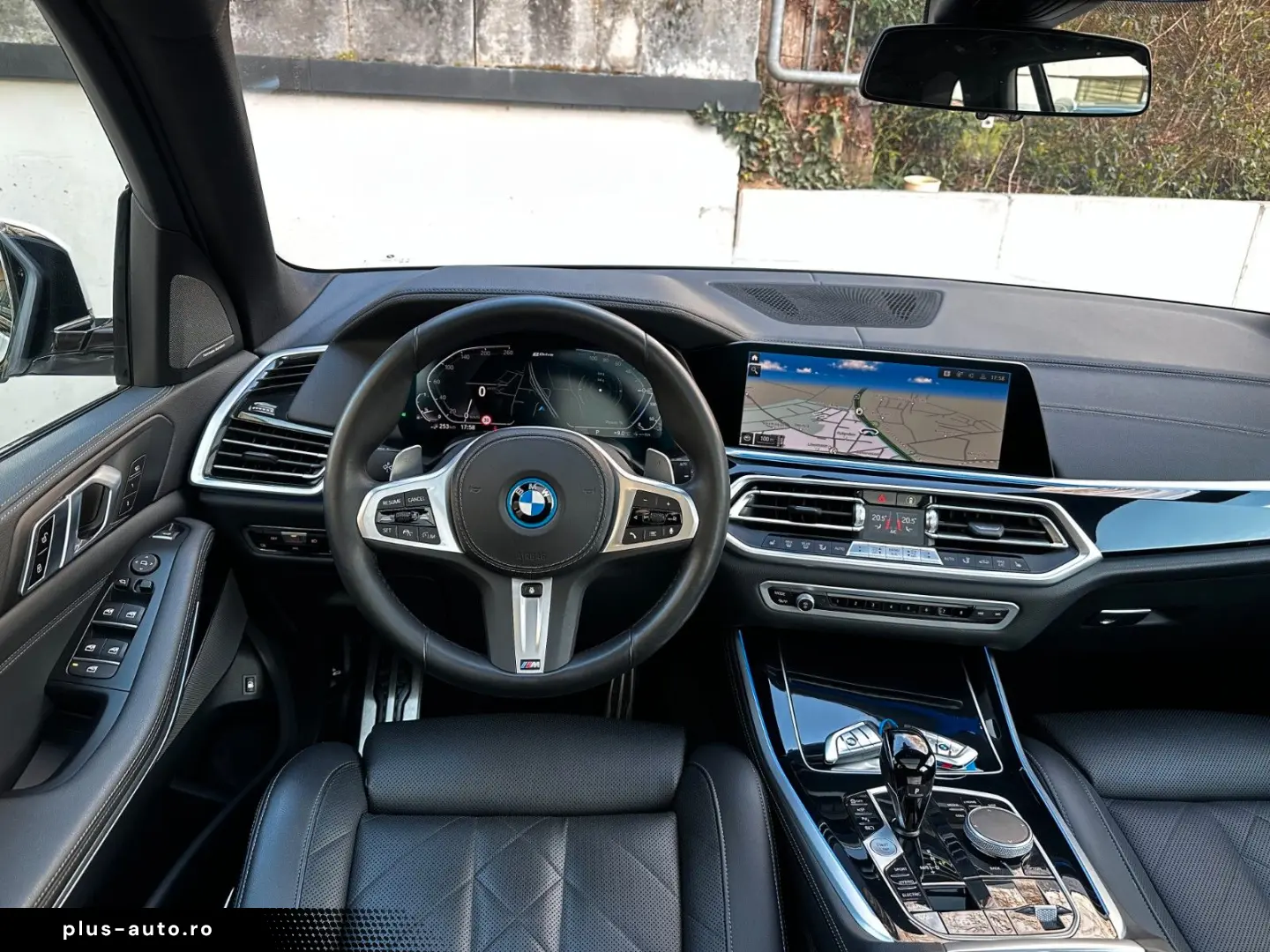 BMW X5 xDr45e M Sport PANO AHK AdapLED ACC H&K 360