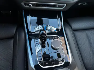 BMW X5 xDr45e M Sport PANO AHK AdapLED ACC H&K 360