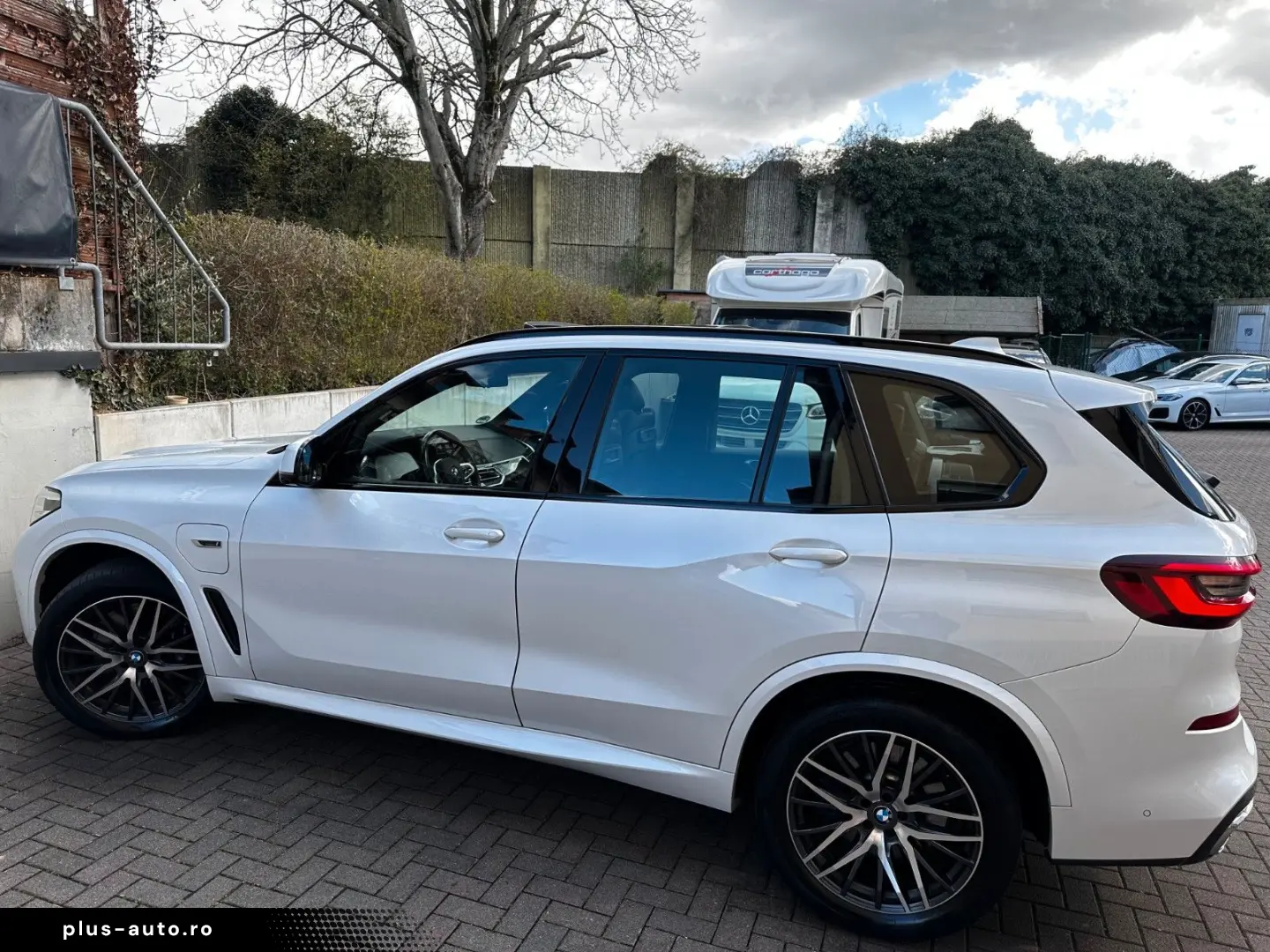 BMW X5 xDr45e M Sport PANO AHK AdapLED ACC H&K 360