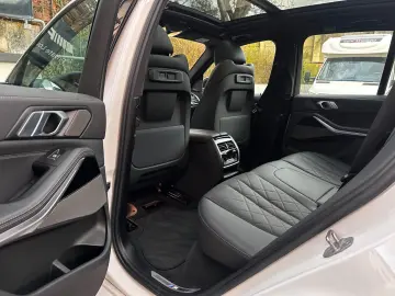 BMW X5 xDr45e M Sport PANO AHK AdapLED ACC H&K 360