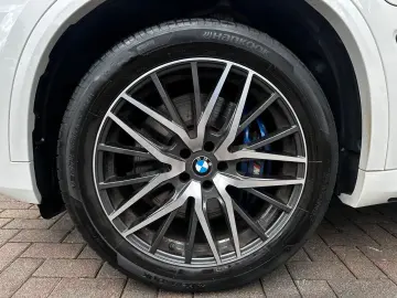 BMW X5 xDr45e M Sport PANO AHK AdapLED ACC H&K 360