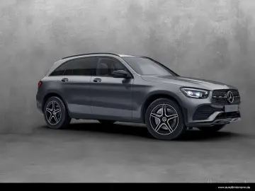 MERCEDES-BENZ GLC 300 e 4MATIC AMG Line KeylessGo