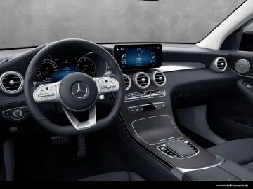 MERCEDES-BENZ GLC 300 e 4MATIC AMG Line KeylessGo