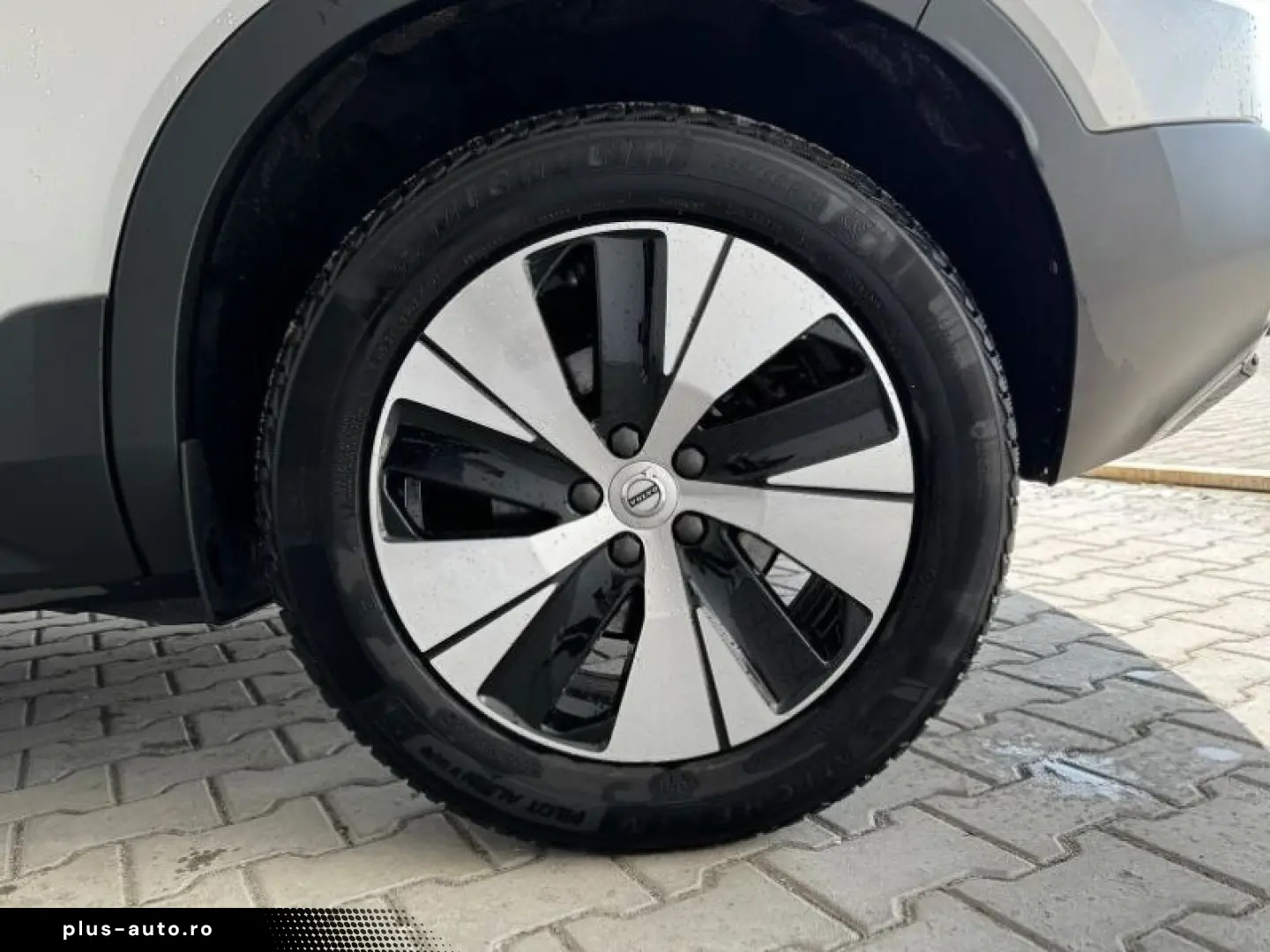 VOLVO XC40 1.5 T5 PHEV Plus Dark Recharge DCT