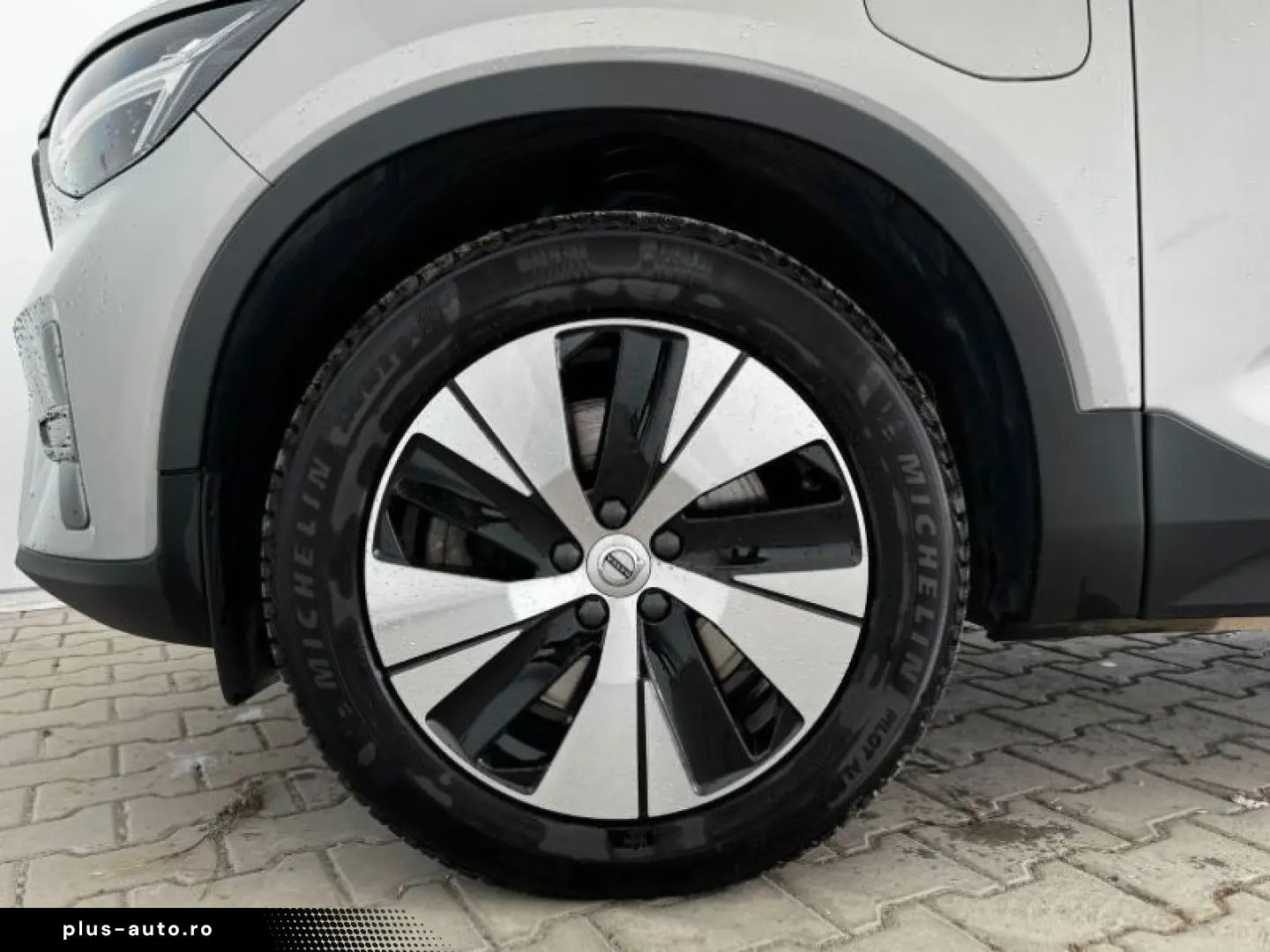 VOLVO XC40 1.5 T5 PHEV Plus Dark Recharge DCT