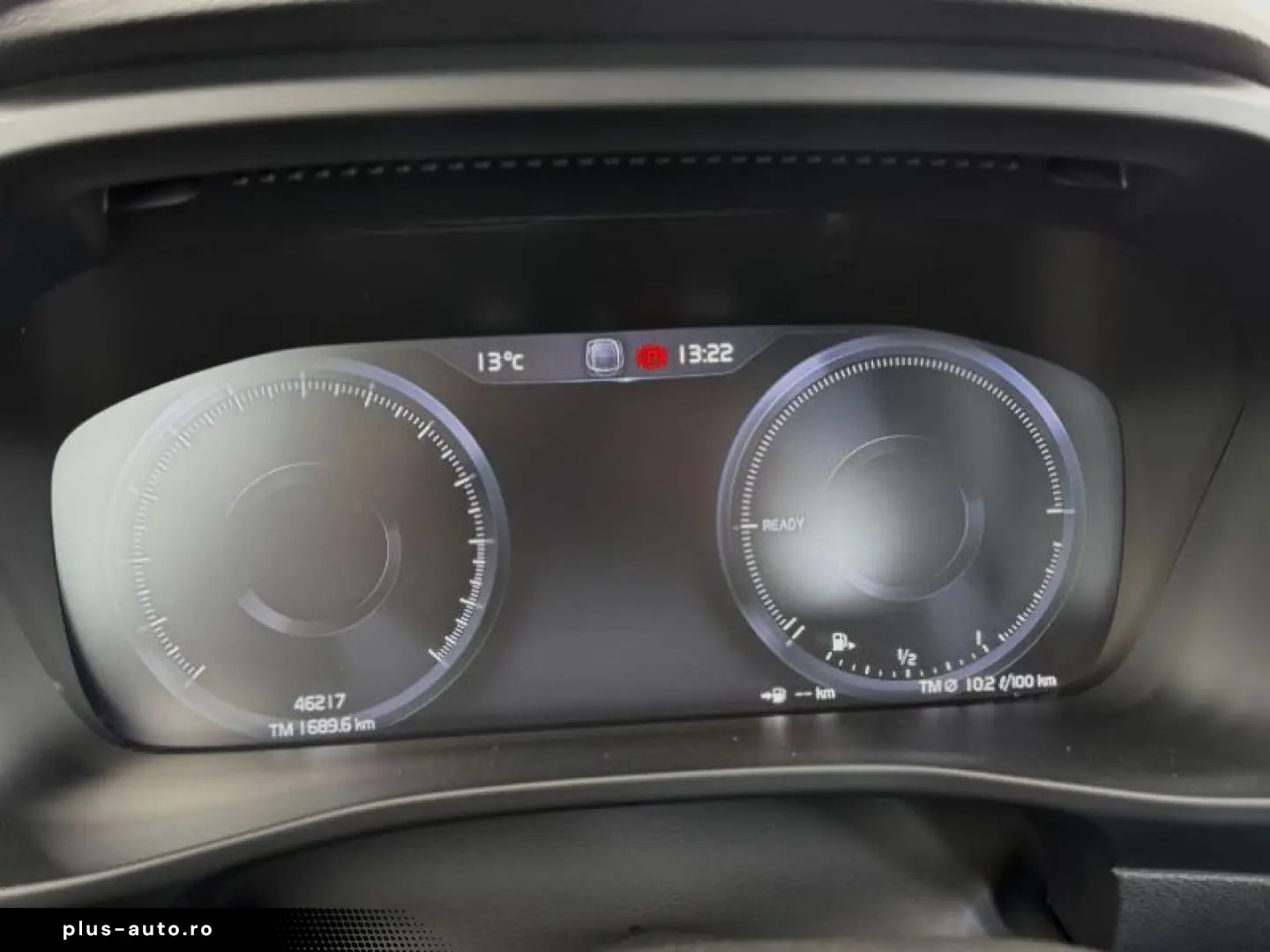 VOLVO XC40 1.5 T5 PHEV Plus Dark Recharge DCT