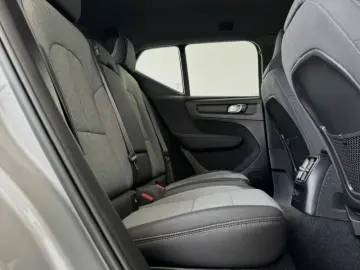 VOLVO XC40 1.5 T5 PHEV Plus Dark Recharge DCT