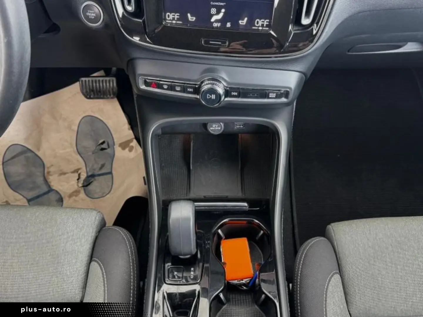 VOLVO XC40 1.5 T5 PHEV Plus Dark Recharge DCT