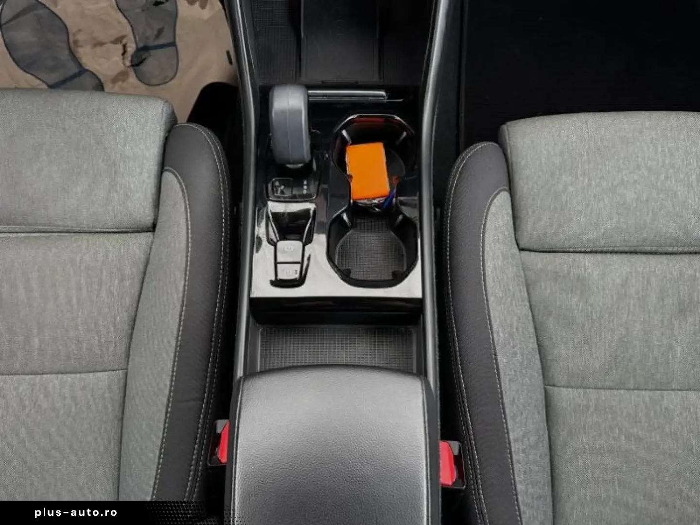 VOLVO XC40 1.5 T5 PHEV Plus Dark Recharge DCT