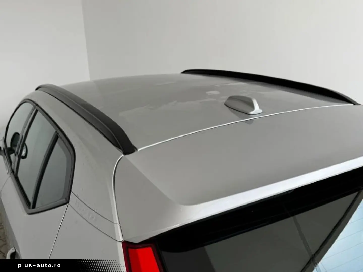 VOLVO XC40 1.5 T5 PHEV Plus Dark Recharge DCT