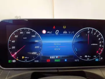 MERCEDES-BENZ C C 300 e T AMG Line Burmester AHK Pan…