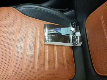 MERCEDES-BENZ C C 300 e T AMG Line Burmester AHK Pan…