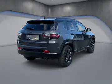 JEEP COMPASS 1.4i     2022    Automat