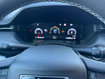 JEEP COMPASS 1.4i     2022    Automat