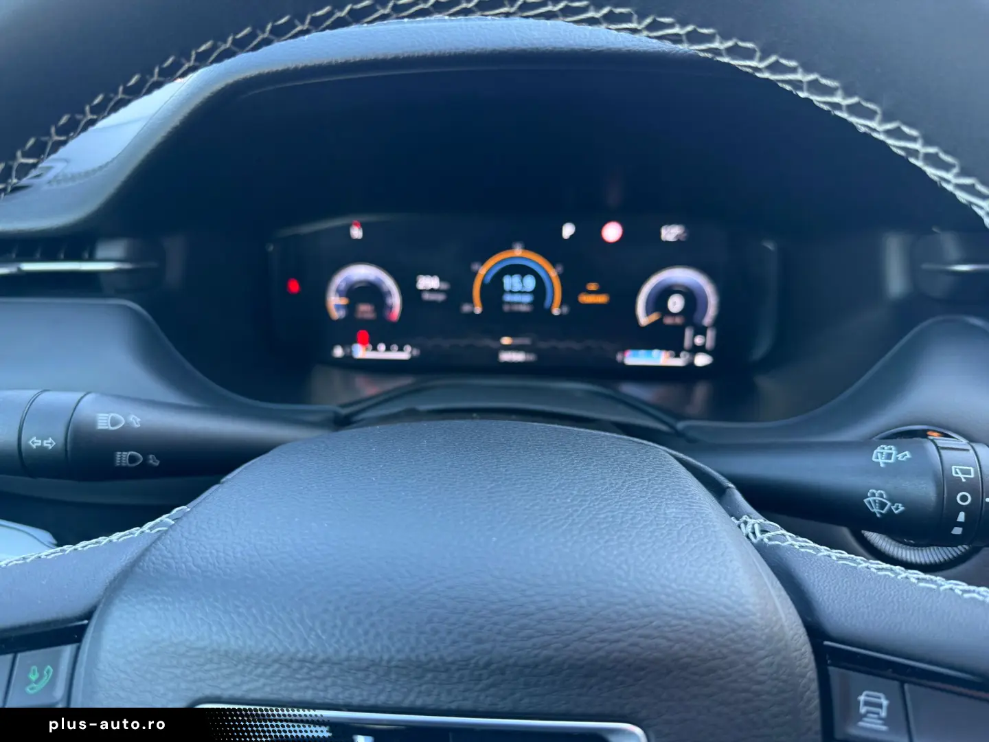 JEEP COMPASS 1.4i     2022    Automat