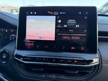 JEEP COMPASS 1.4i     2022    Automat