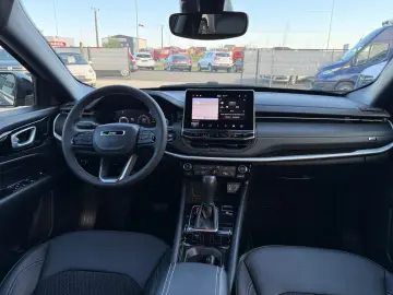 JEEP COMPASS 1.4i     2022    Automat