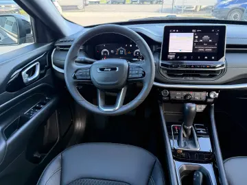 JEEP COMPASS 1.4i     2022    Automat