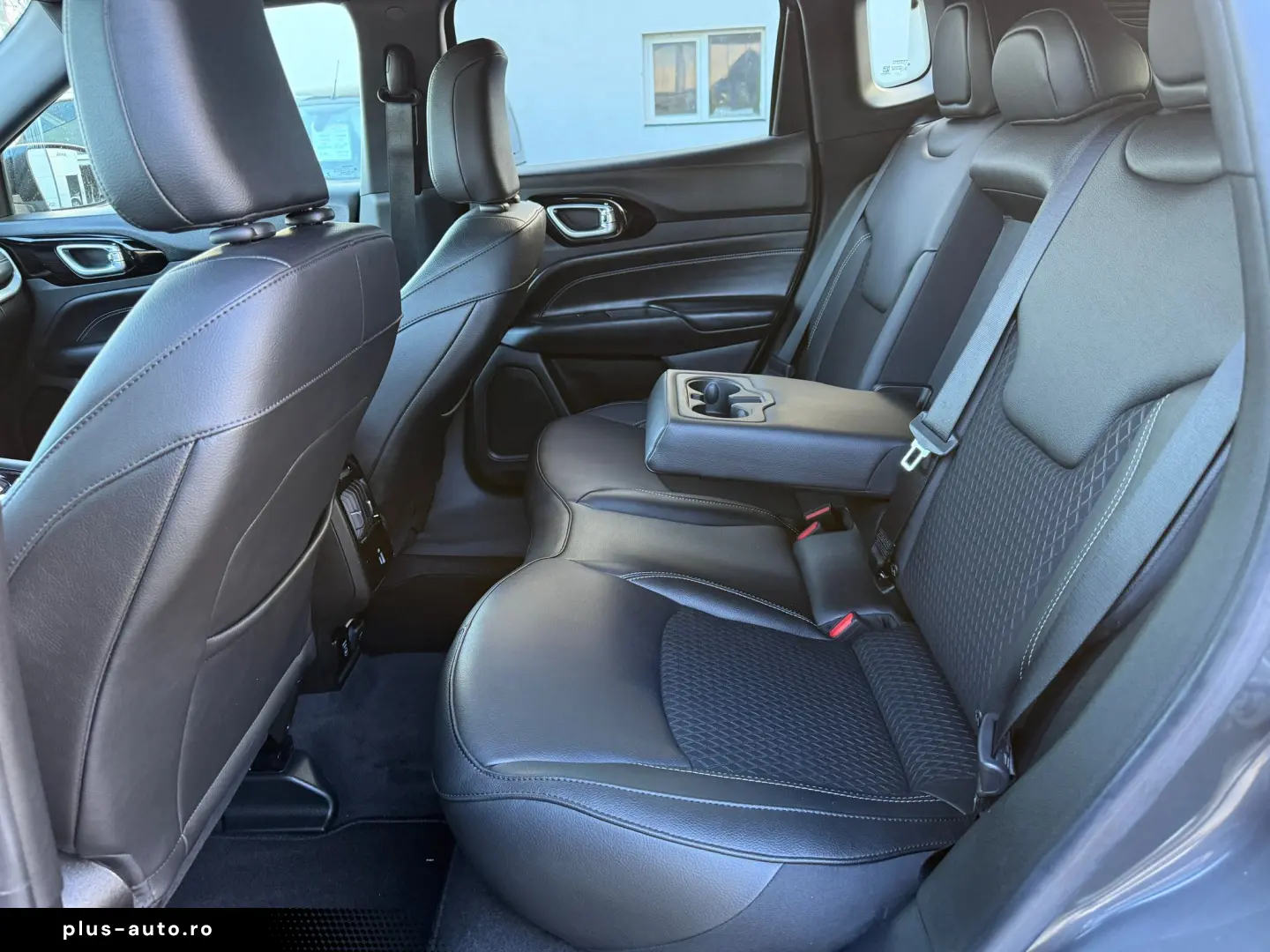 JEEP COMPASS 1.4i     2022    Automat