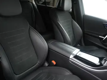 MERCEDES-BENZ C220d 9G 2X AMG Line