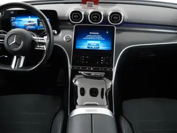 MERCEDES-BENZ C220d 9G 2X AMG Line