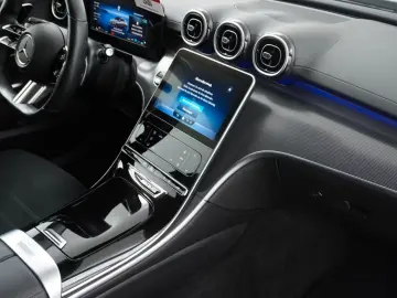 MERCEDES-BENZ C220d 9G 2X AMG Line