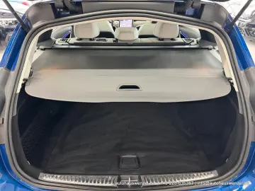 MERCEDES-BENZ C 200 d T AMG Aut. PANO DISTRONIC HEAD-UP AHK