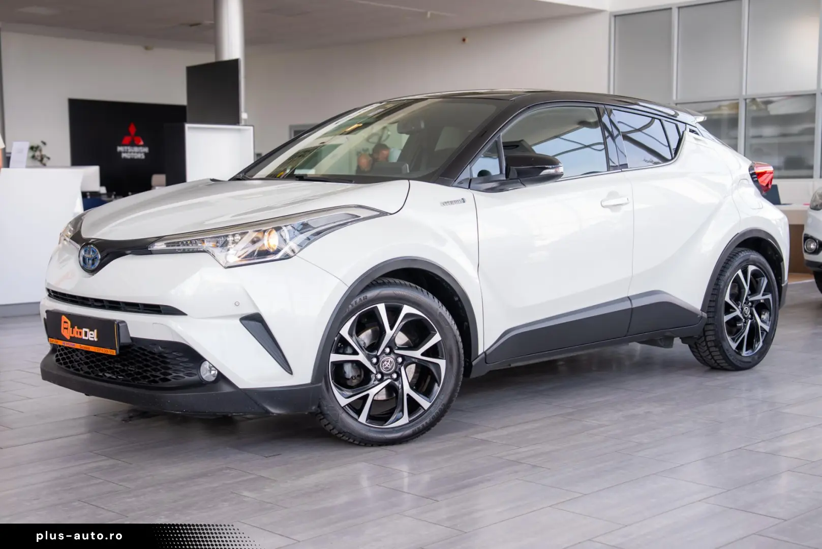 TOYOTA C-HR 2019 — imagine 3
