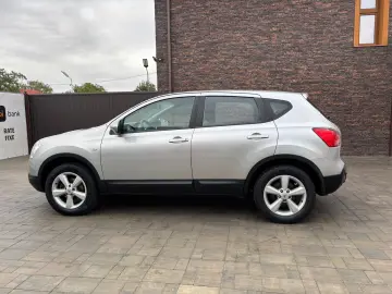 Nissan QASHQAI 2009