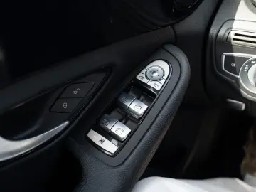 Mercedes-Benz C KLASSE 180