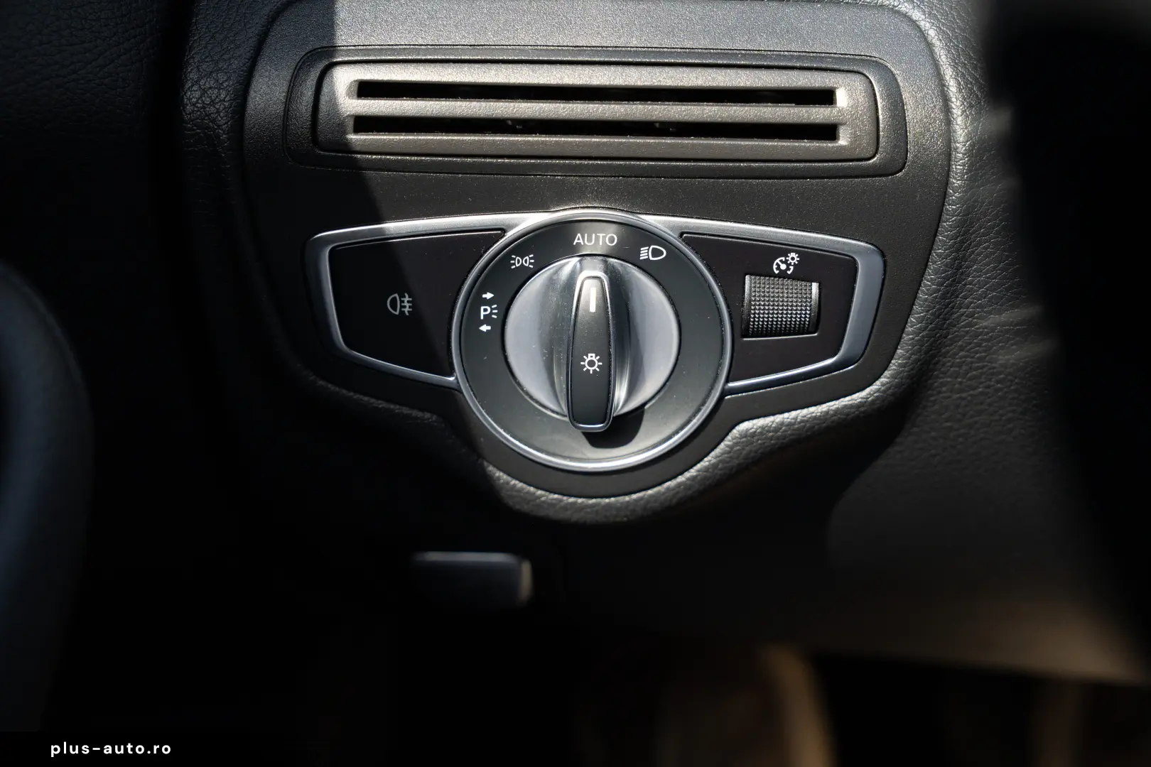 Mercedes-Benz C KLASSE 180