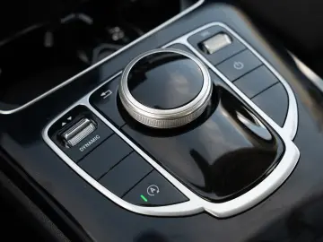 Mercedes-Benz C KLASSE 180