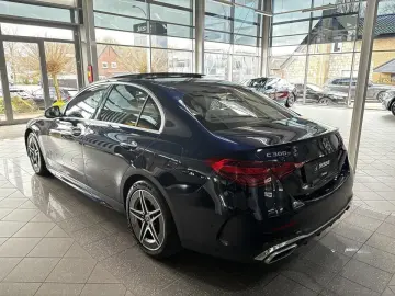 MERCEDES-BENZ C 300 e AMG Line LED Distr  Pano HUD R.Cam