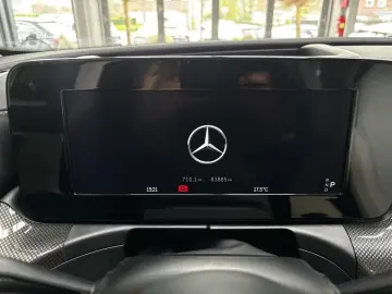 MERCEDES-BENZ C 300 e AMG Line LED Distr  Pano HUD R.Cam