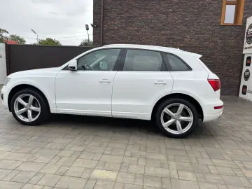 Audi Q5 2008 09 2 0