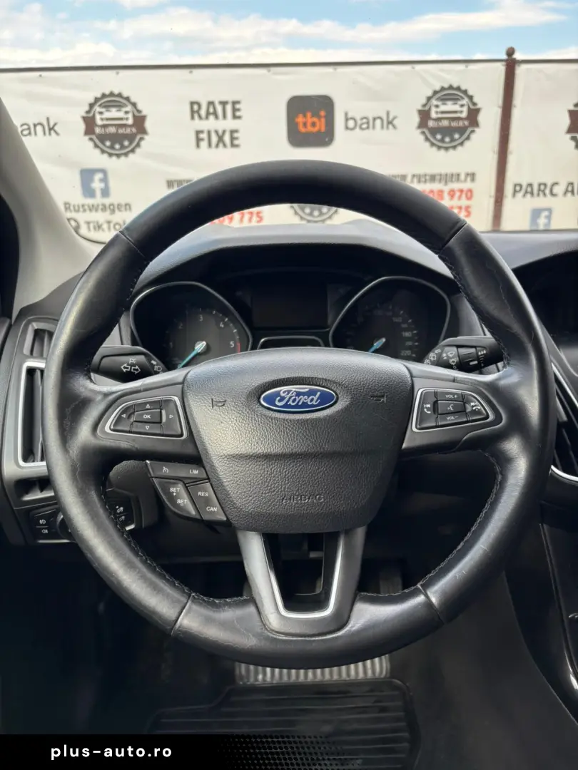 Ford Focus 2015 1 6
