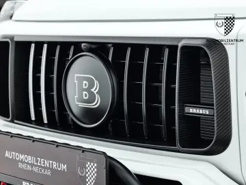 Mercedes-Benz Brabus 6x6 XLP 900 1 of 1