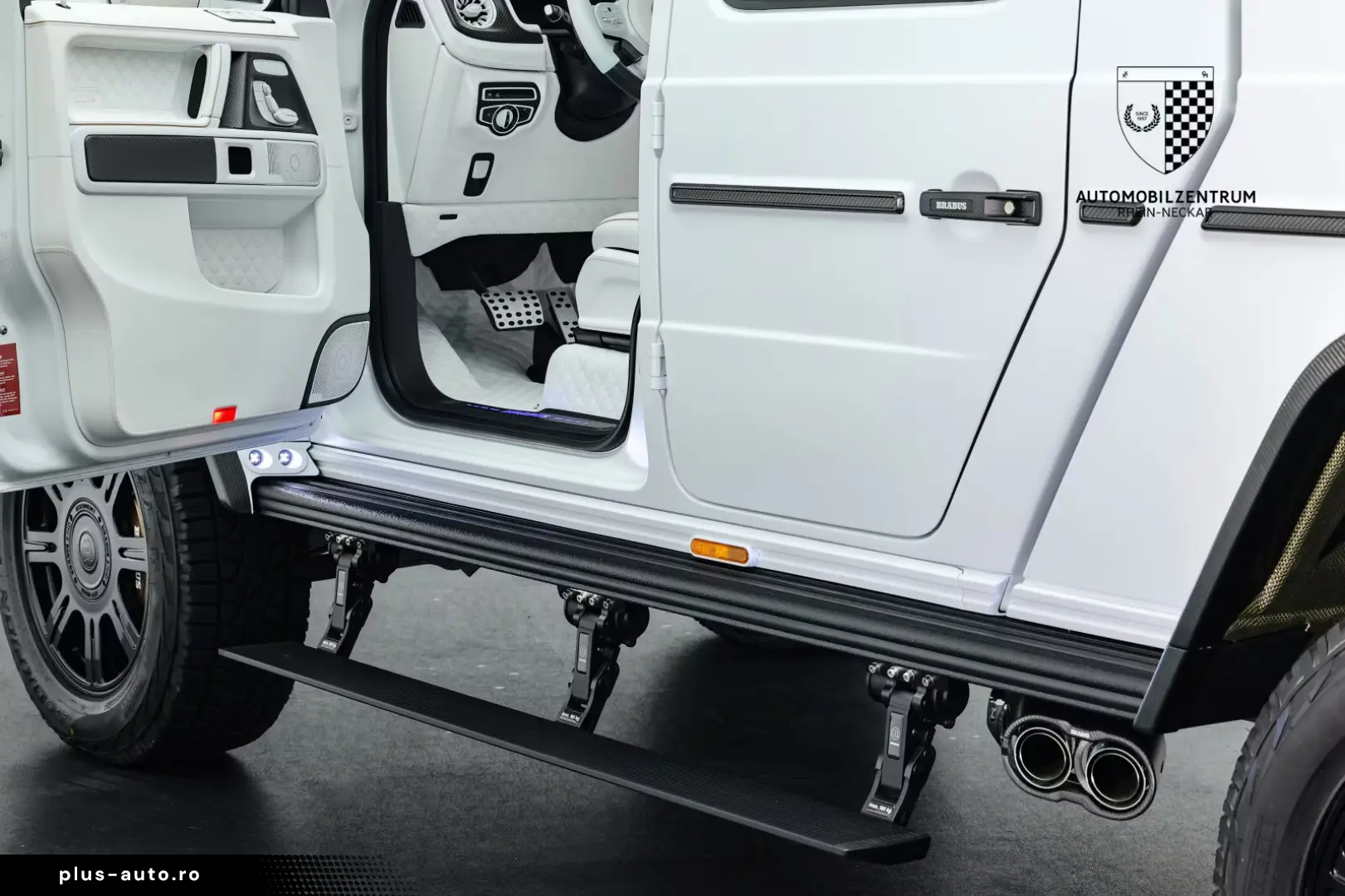 Mercedes-Benz Brabus 6x6 XLP 900 1 of 1