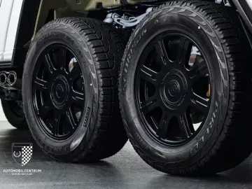 Mercedes-Benz Brabus 6x6 XLP 900 1 of 1