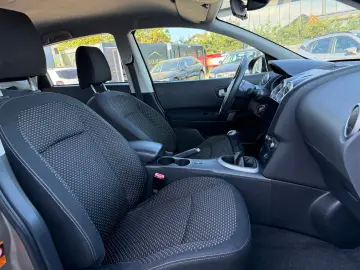 Nissan Qashqai 1.6 i