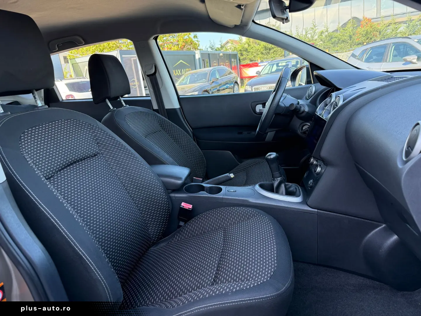 Nissan Qashqai 1.6 i