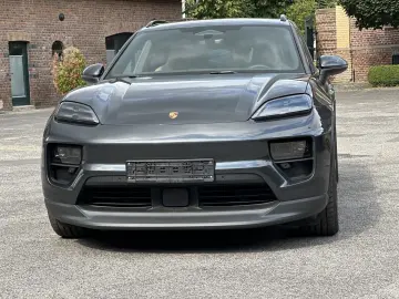 PORSCHE Macan 4S LED MATRIX 22 ZOLL SPORT PANORAMA ABSTA
