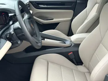 PORSCHE Macan 4S LED MATRIX 22 ZOLL SPORT PANORAMA ABSTA