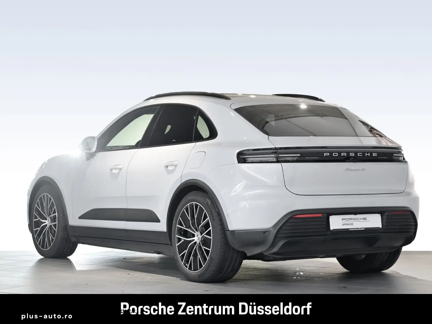 PORSCHE Macan 4 InnoDrive BOSE Luftfederung 21-Zoll