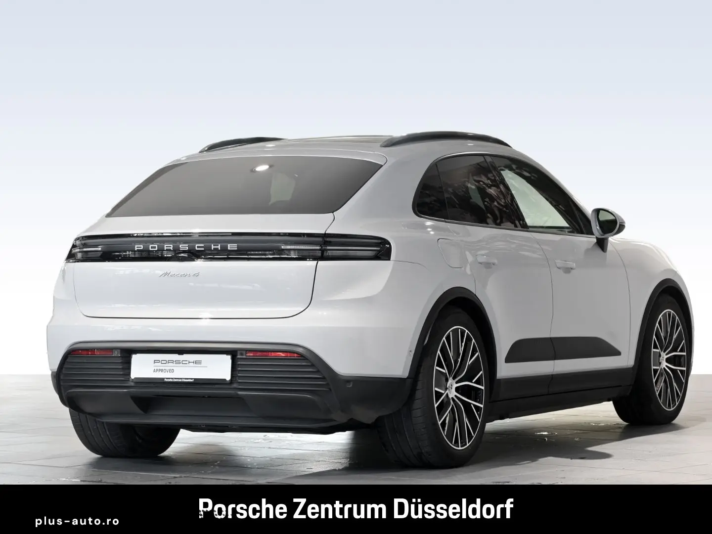 PORSCHE Macan 4 InnoDrive BOSE Luftfederung 21-Zoll